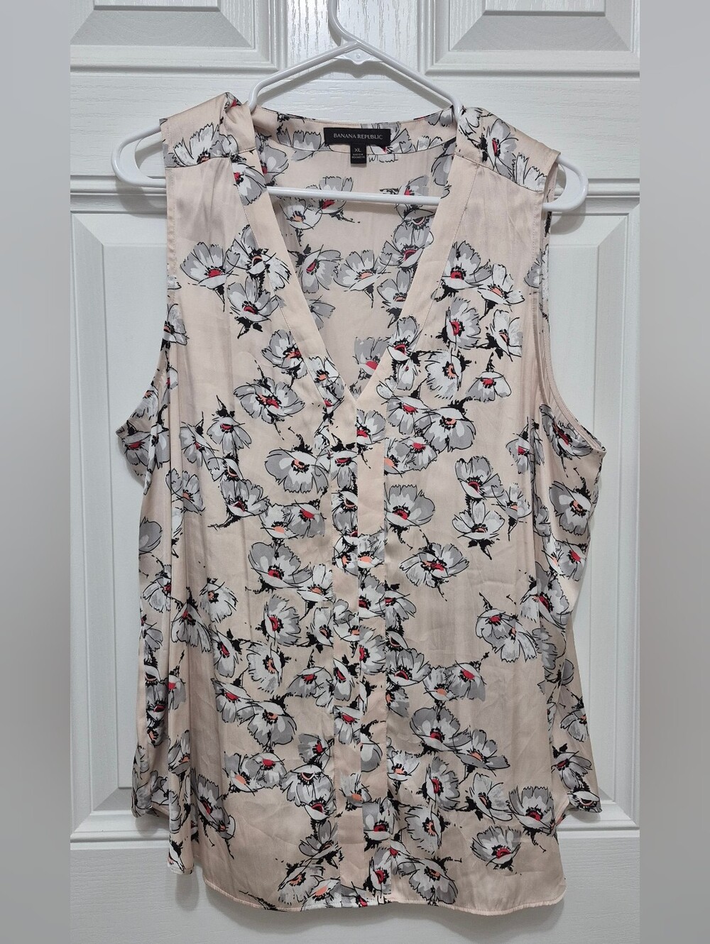 Banana Republic Womens Floral Sleeveless V-Neck Top - Blush Sz.XL